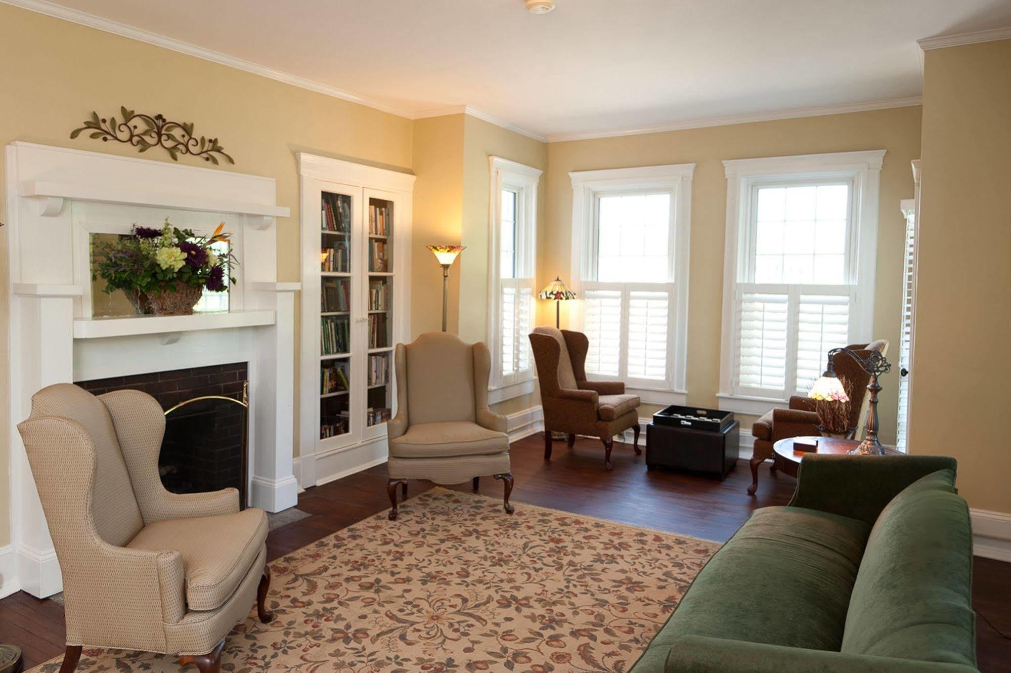 Steeles Tavern Manor Bed & Breakfast Raphine Экстерьер фото