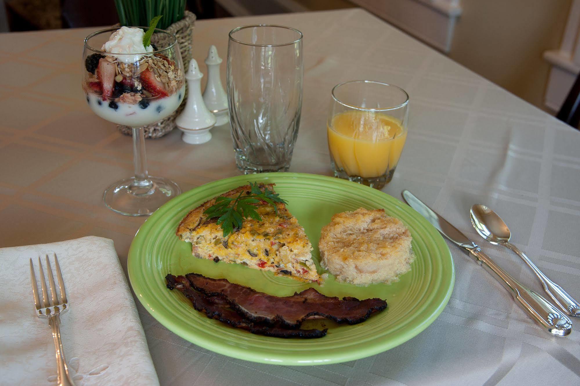 Steeles Tavern Manor Bed & Breakfast Raphine Экстерьер фото