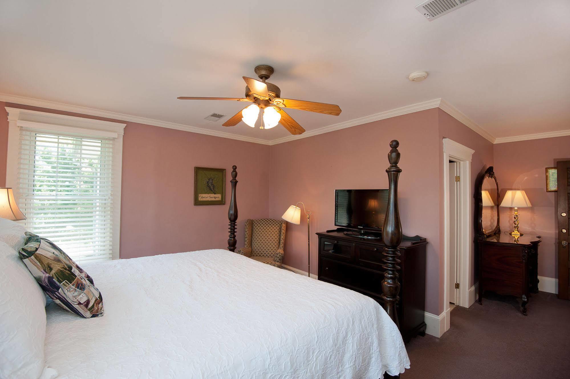 Steeles Tavern Manor Bed & Breakfast Raphine Экстерьер фото